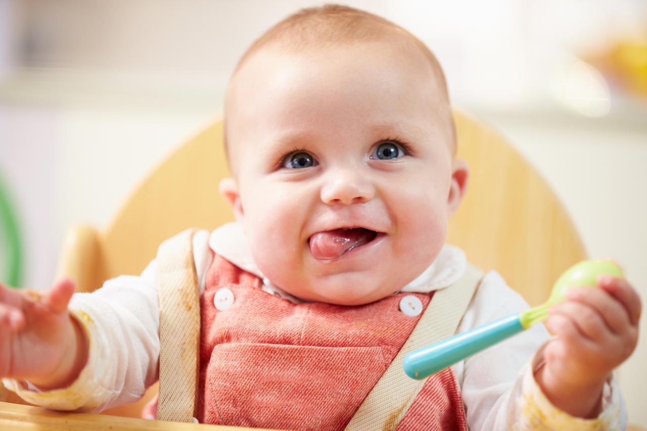 Baby auf Fell